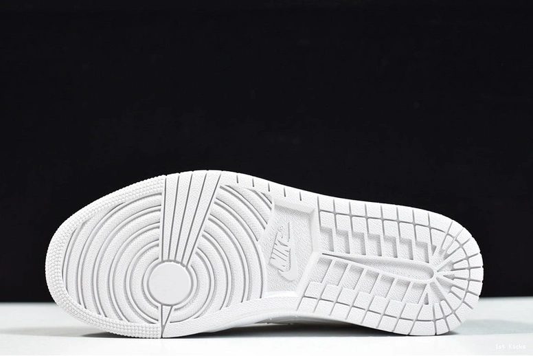 Low Jordan White - 1 DC9036-100 Camo 0110